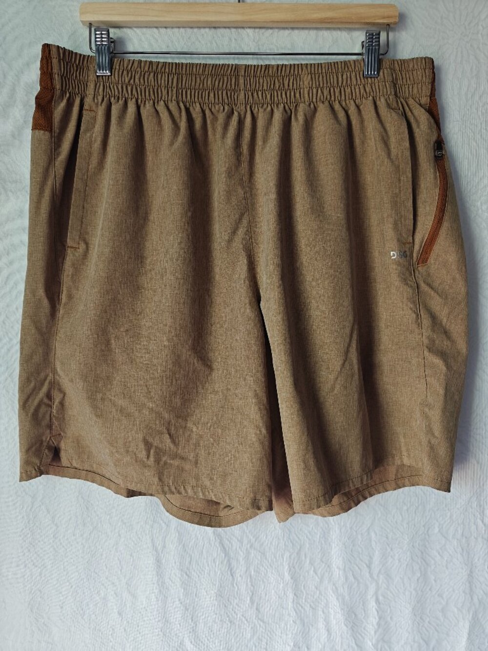 DSG Men’s Agility Woven Performance Shorts Brown Size 2XL 8" Wood Grain Brown